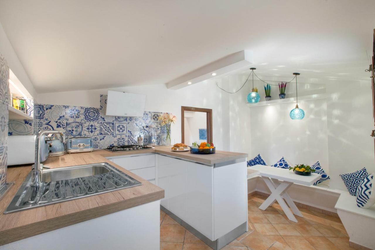 Maison Due Golfi SantʼAgata sui Due Golfi Екстериор снимка